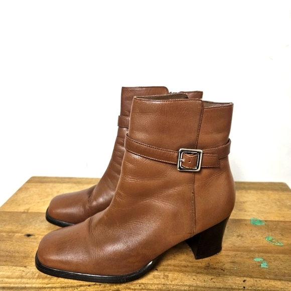 Karen Scott Women's Leather Ankle Boots Size 7.6 - Picture 1 of 16